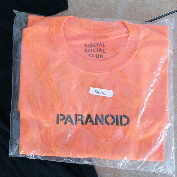 Anti Social Social Club x Defeated Paranoid TShirt - Picture 11 of 14